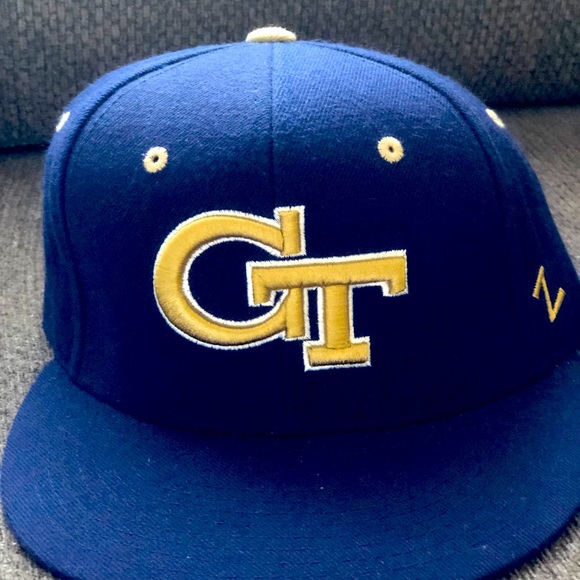 Georgia tech fitted cap - Picture 1 of 3